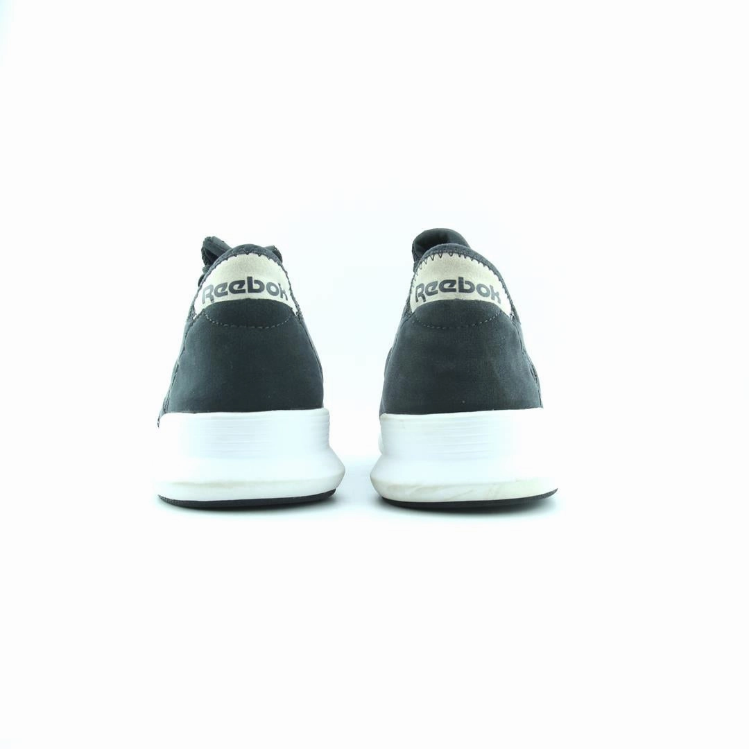 REEBOK CLASSIC NYLON Reebok classic shoe shots