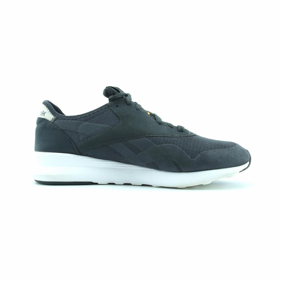 REEBOK CLASSIC NYLON Reebok classic shoe shots