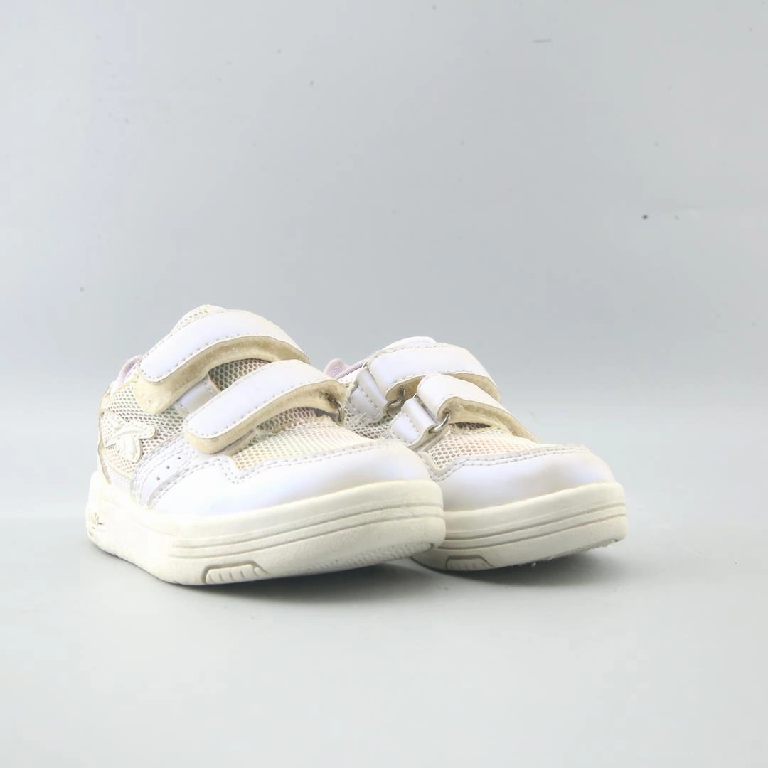 REEBOK CLASSIC Reebok classic shoe shots