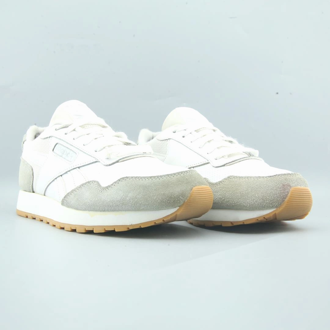 REEBOK CLASSIC Reebok classic shoe shots