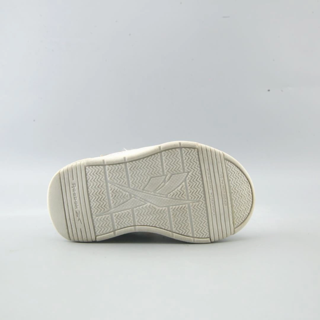 REEBOK CLASSIC Reebok classic shoe shots