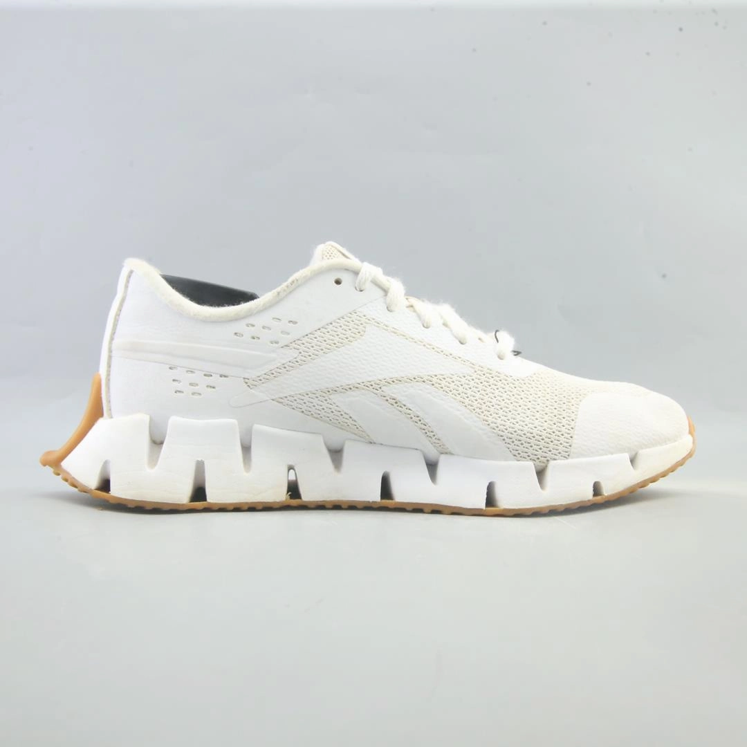 REEBOK ZIG DYNAMICA Reebok athletic footwear visuals