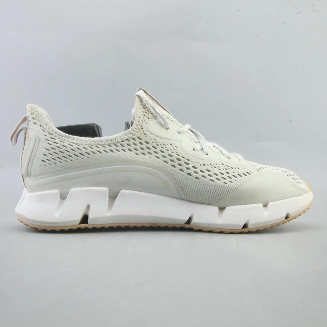 REEBOK ZIG SKY Reebok athletic footwear visuals
