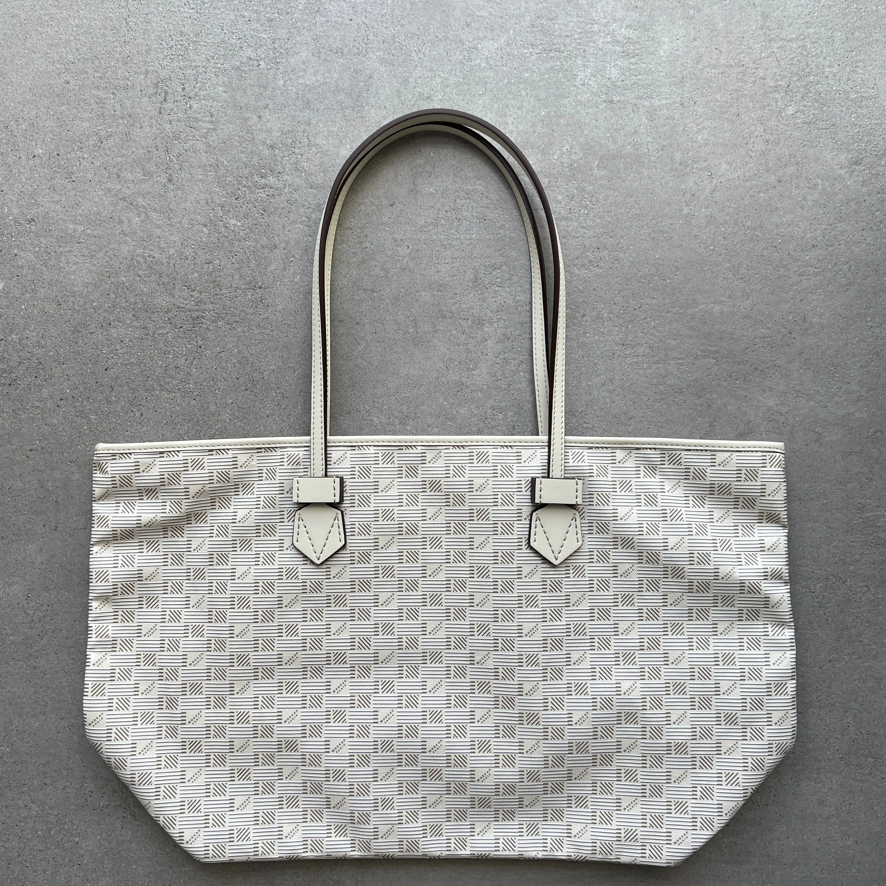 Saint Tropez Zip Tote GM, Champagne Moreau Bags
