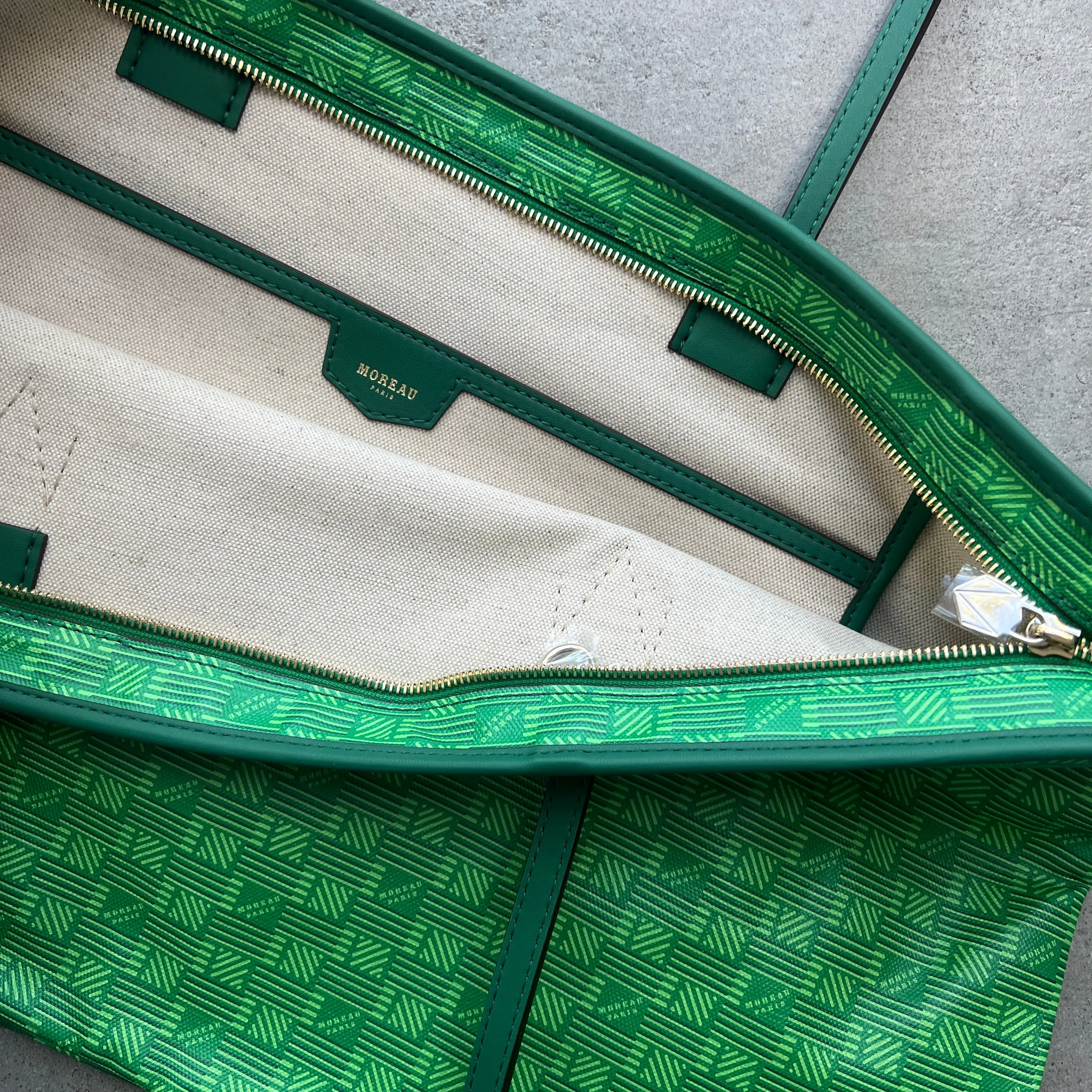 Saint Tropez Zip Tote MM, Green Moreau Bags