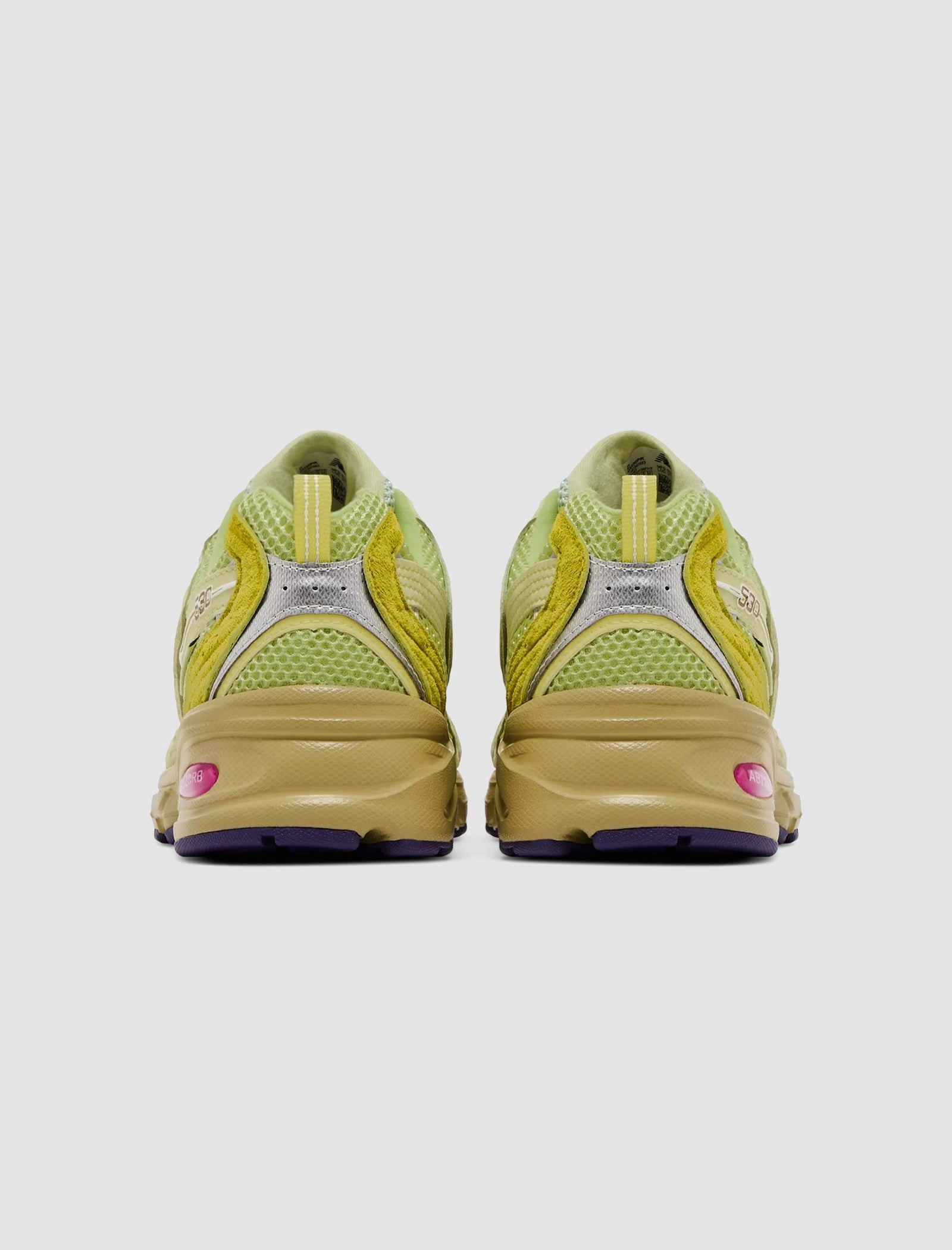 SALEHE BEMBURY MR 530 "DUSTY YELLOW" Nike Air Max 1