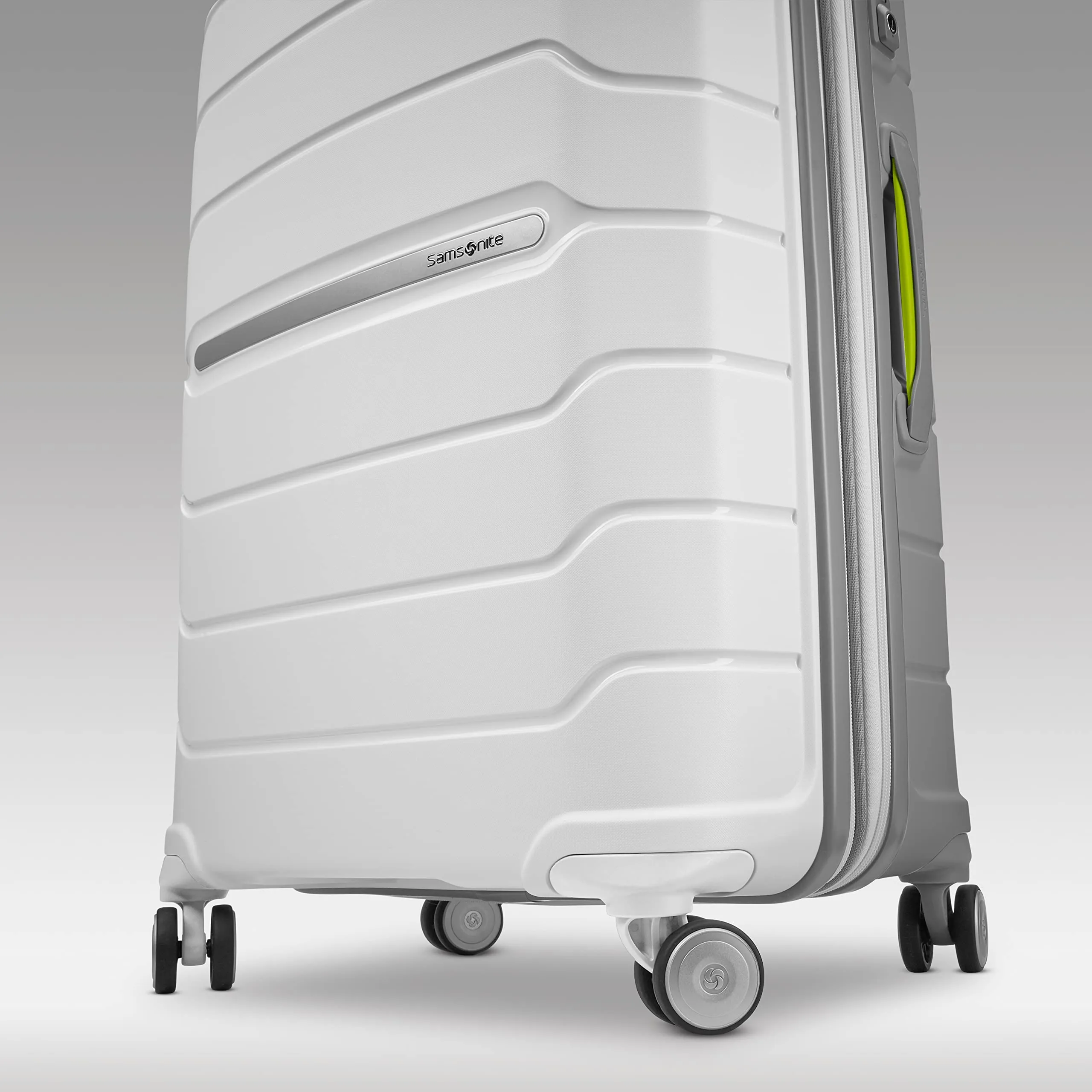 Samsonite Freeform 21" 4-Wheel Carry-On Luggage Bags Samsonite