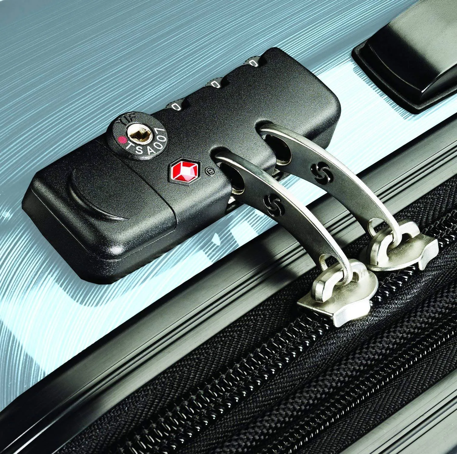 Samsonite Winfield 2 20" 4-Wheel Carry-On Luggage Bags Samsonite