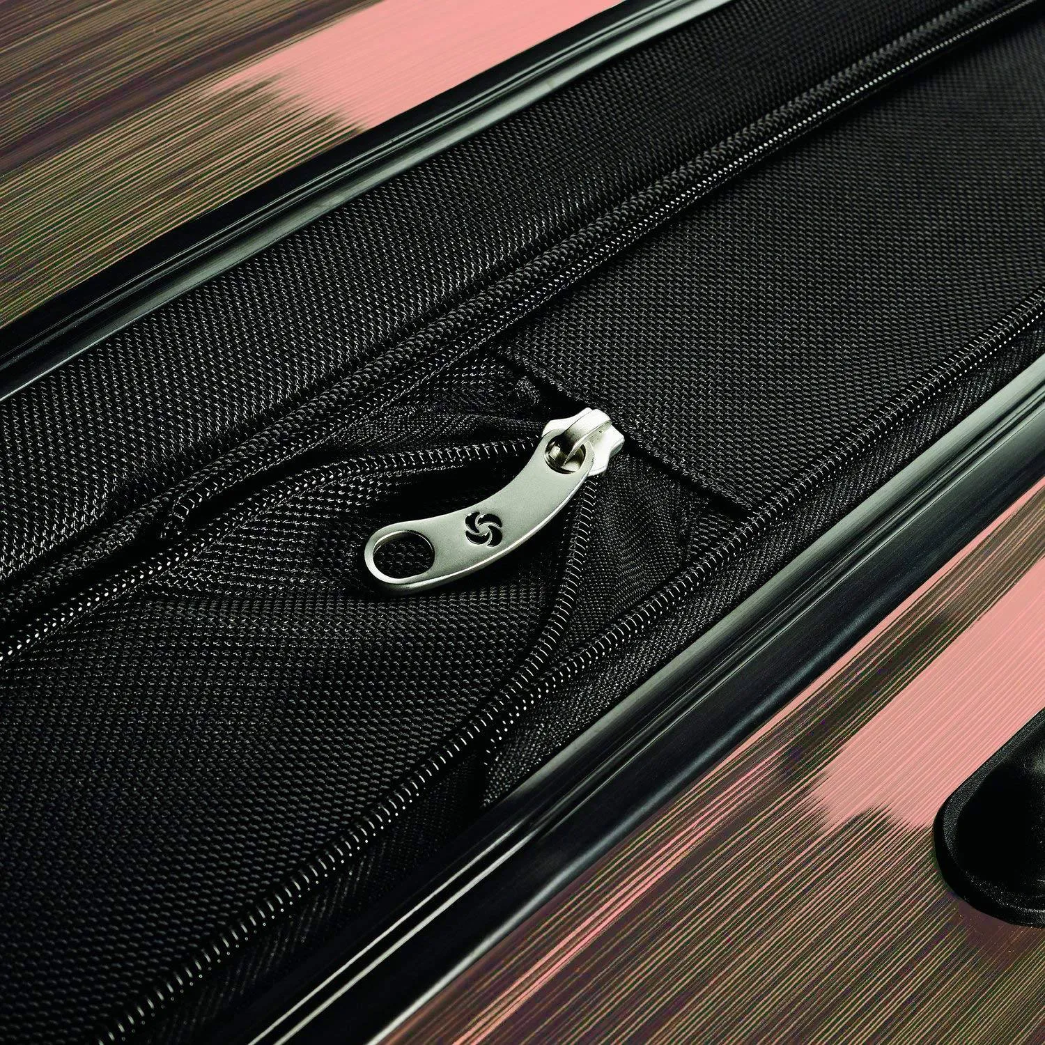 Samsonite Winfield 2 20" 4-Wheel Carry-On Luggage Bags Samsonite