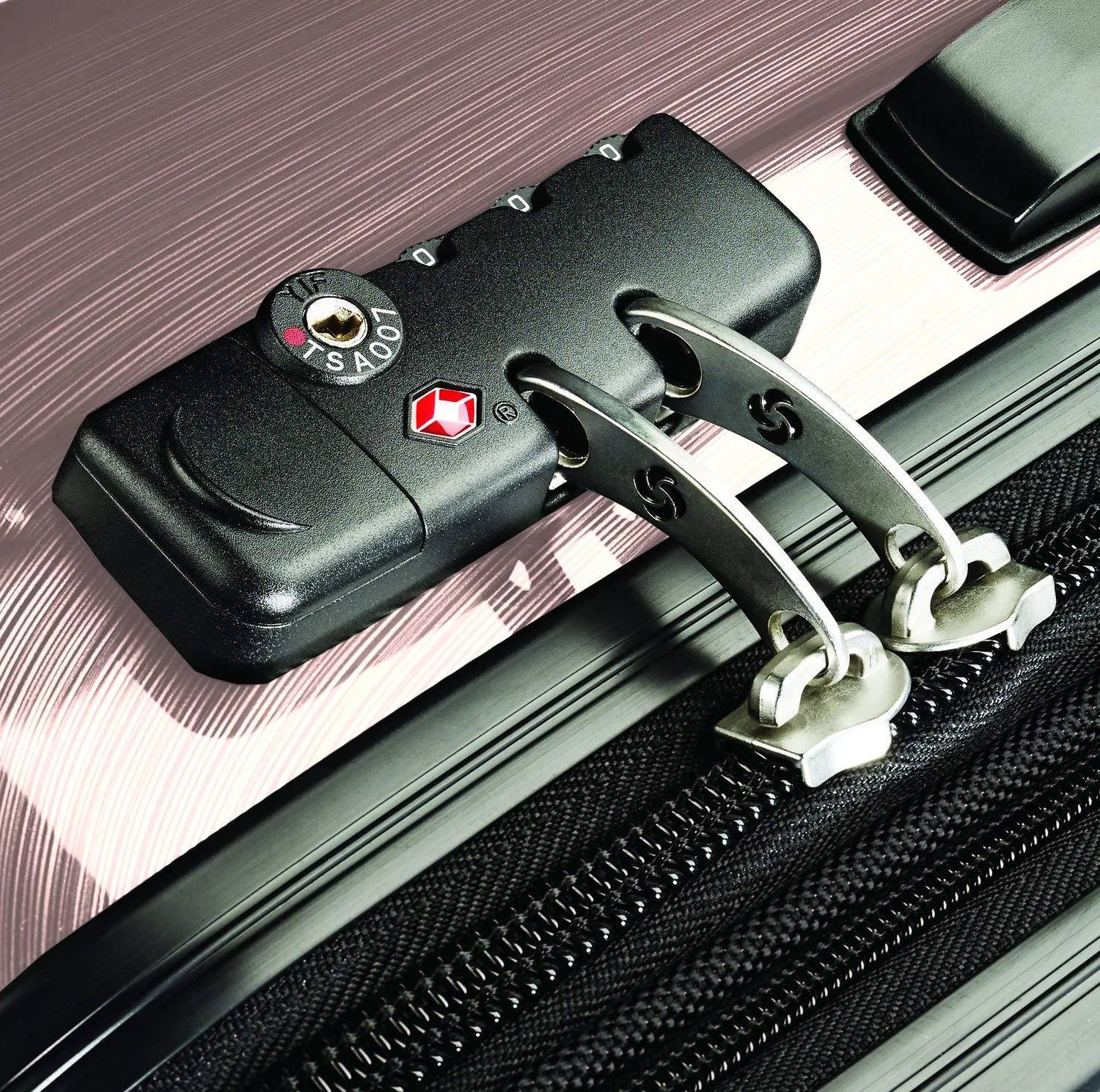 Samsonite Winfield 2 20" 4-Wheel Carry-On Luggage Bags Samsonite