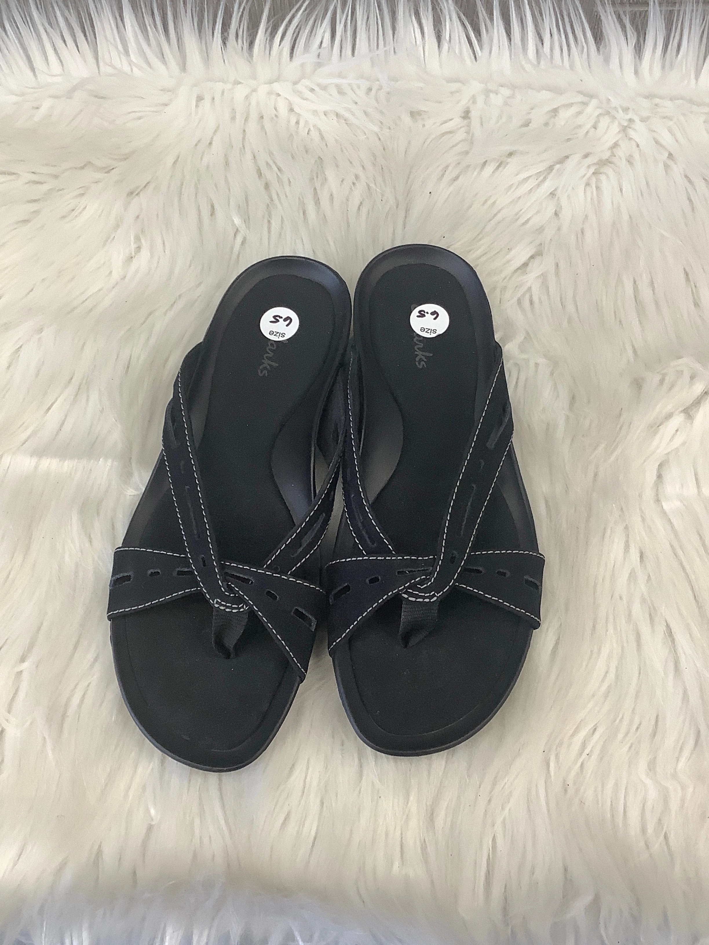 Sandals Flats By Clarks In Black, Size: 6.5 Leather Footwear