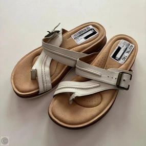 Sandals Flats By Clarks In White, Size: 7 Clarks leather shoes for daily wear