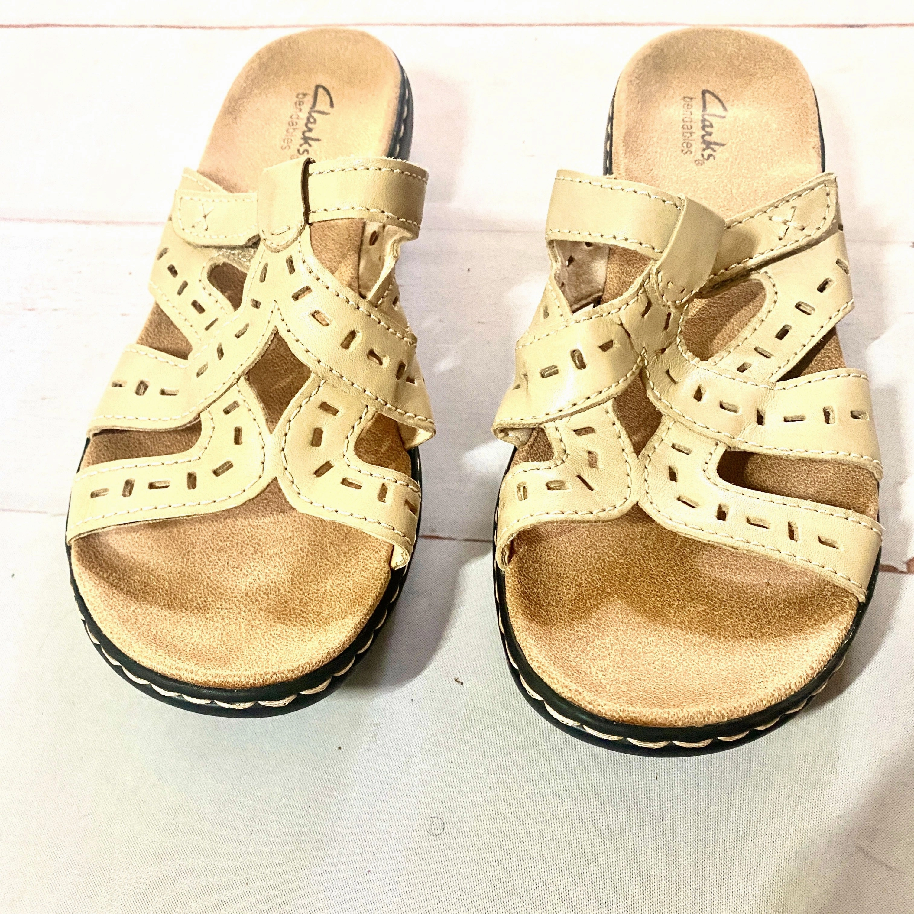 Sandals Flats By Clarks  Size: 8.5 Leather Footwear