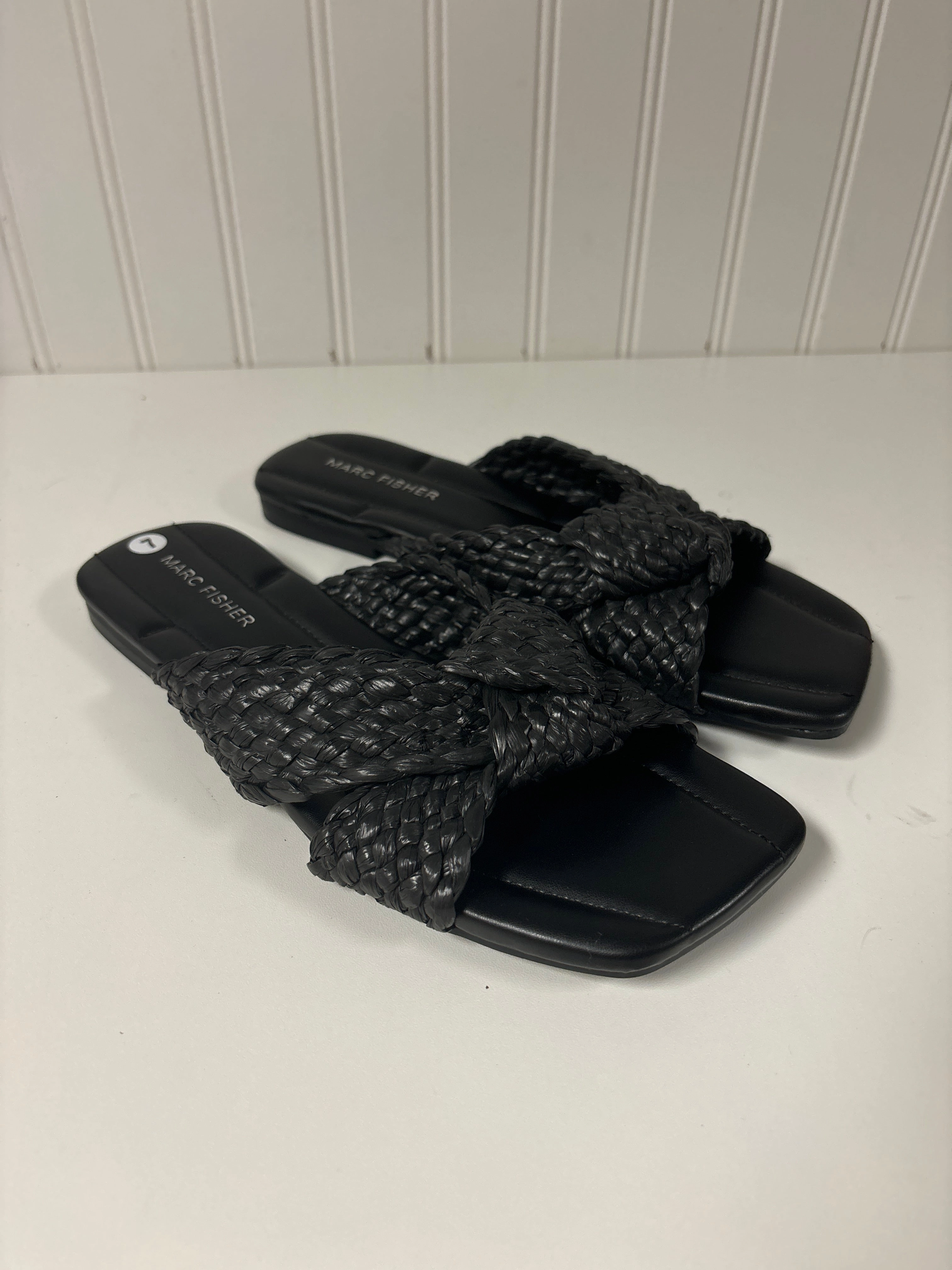 Sandals Flats By Marc Fisher In Black, Size: 7 Fashion Heels