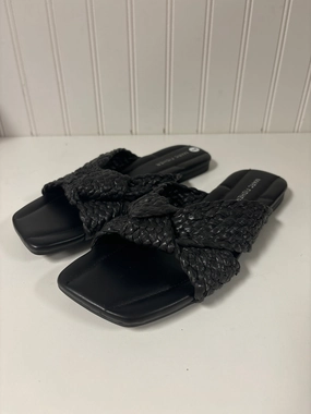 Sandals Flats By Marc Fisher In Black, Size: 7 Marc Fisher fashion shoes with block heels