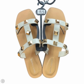 Sandals Flats By Marc Fisher In Brown, Size: 9.5 Marc Fisher fashion shoes with block heels