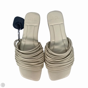 Sandals Flats By Marc Fisher In Cream, Size: 7.5 Marc Fisher fashion shoes with block heels