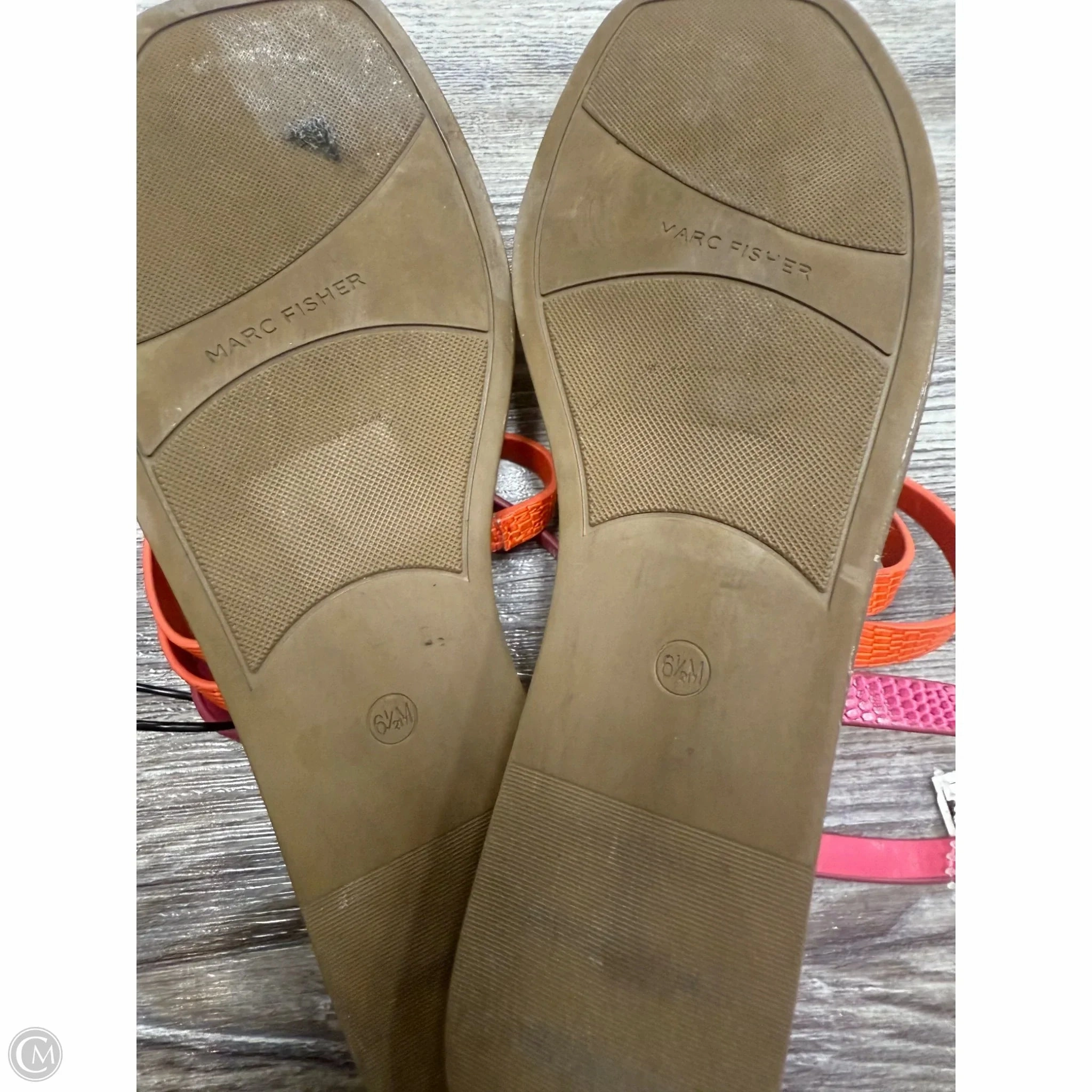 Sandals Flats By Marc Fisher In Tan, Size: 6.5 Fashion Heels