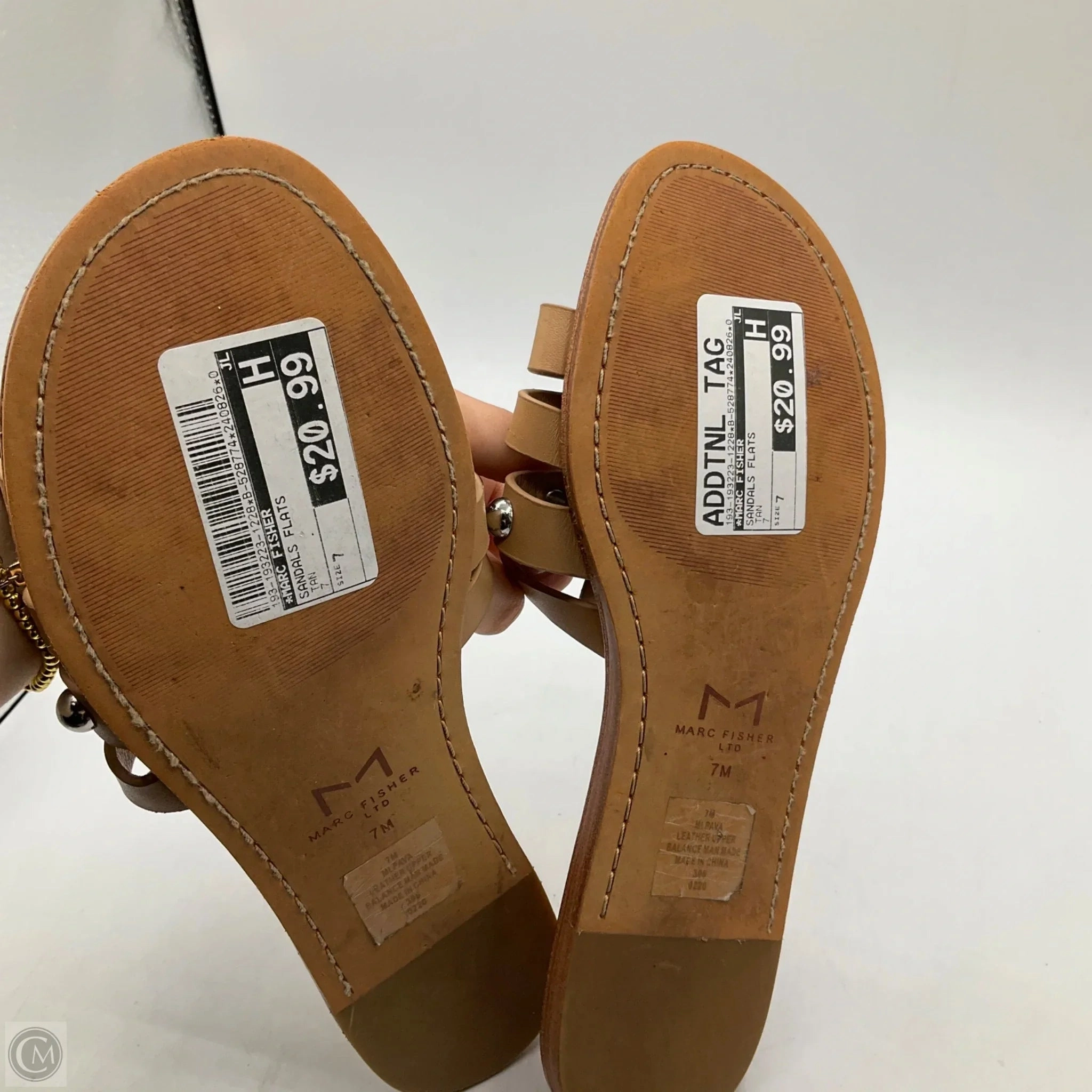 Sandals Flats By Marc Fisher In Tan, Size: 7 Fashion Heels