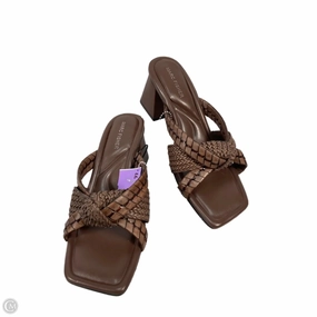 Sandals Heels Block By Marc Fisher In Brown, Size: 9.5 Marc Fisher fashion shoes with block heels