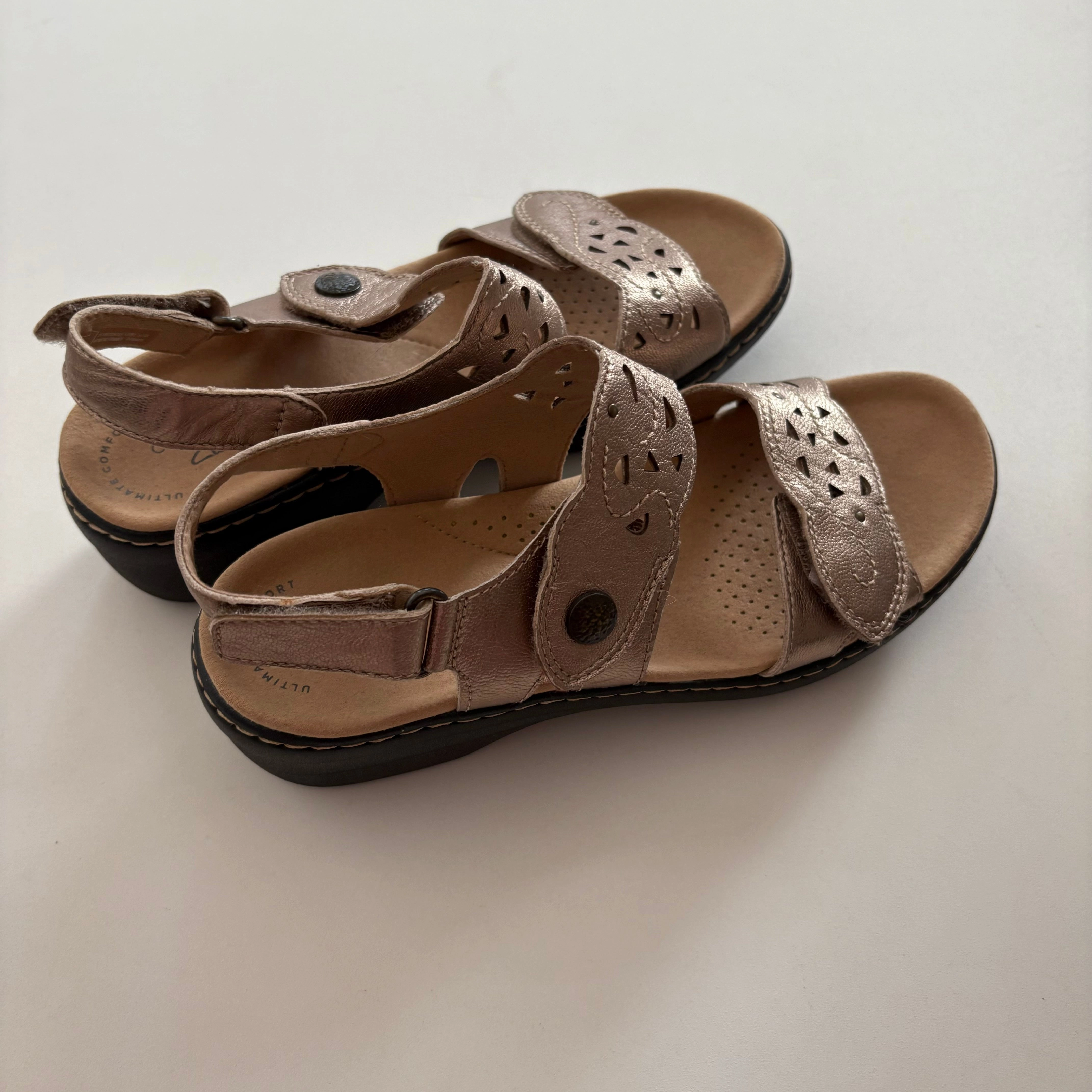 Sandals Heels Wedge By Clarks In Gold, Size: 7 Leather Footwear