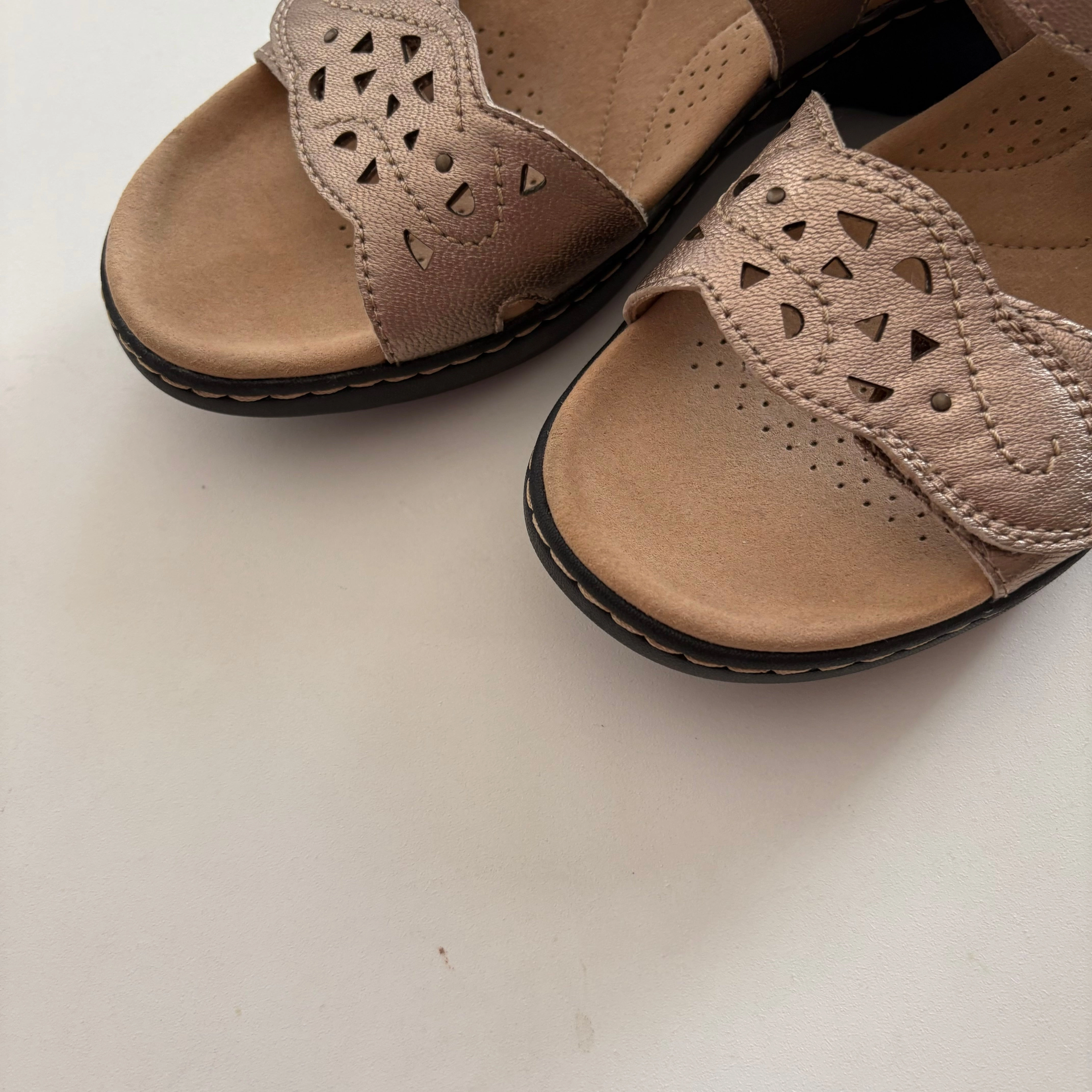 Sandals Heels Wedge By Clarks In Gold, Size: 7 Leather Footwear