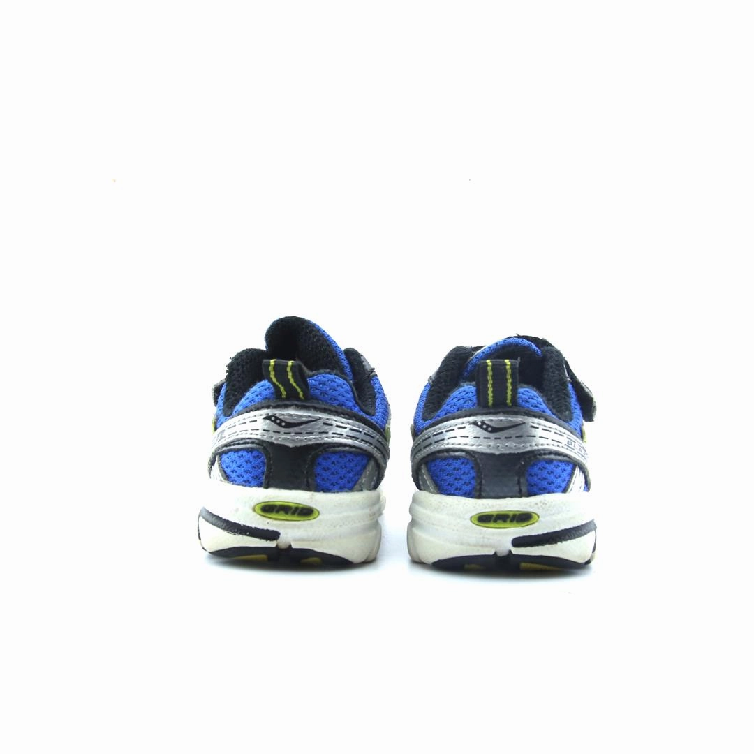SAUCONY BLAZE Saucony running shoe close-ups