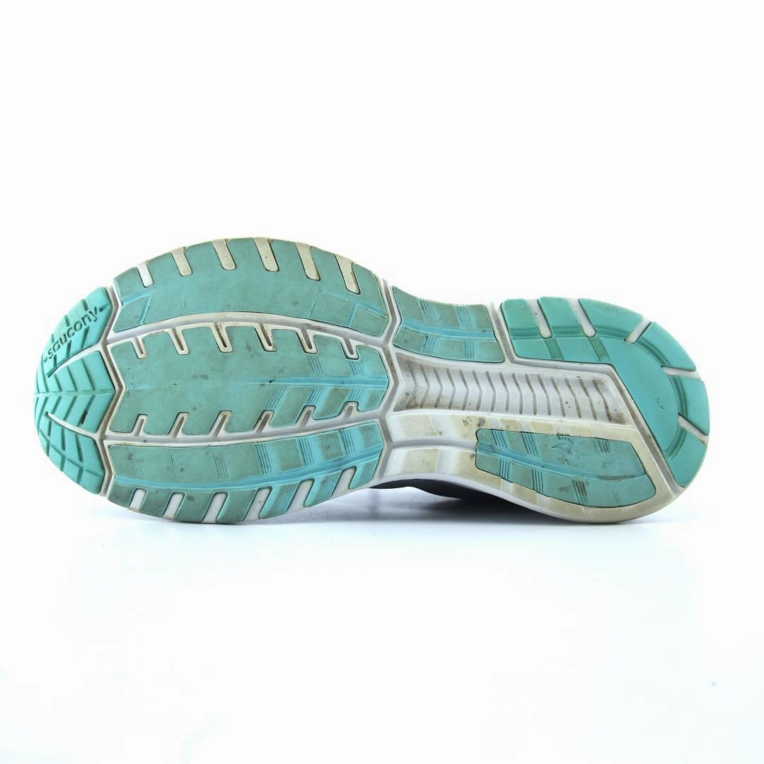 SAUCONY BREAKTHRU 4 Saucony sport shoe imagery