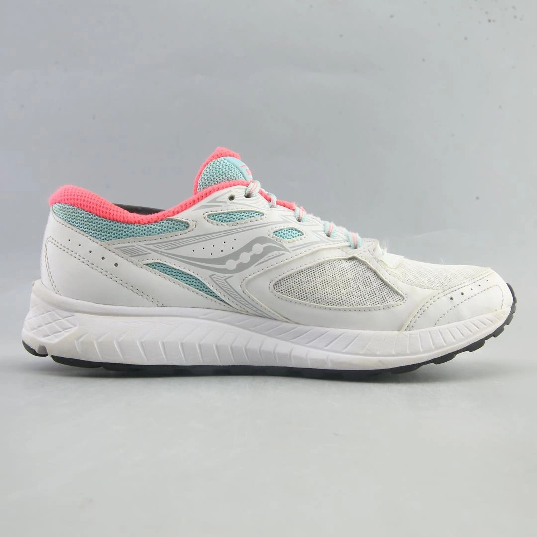 SAUCONY COHESION 13 Saucony running shoe close-ups