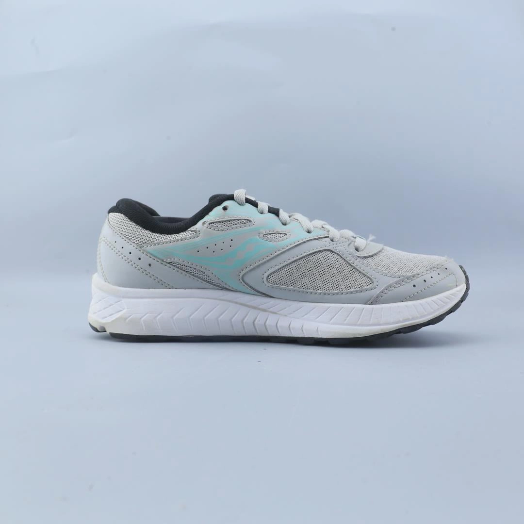 SAUCONY COHESION 13 Saucony sport shoe imagery