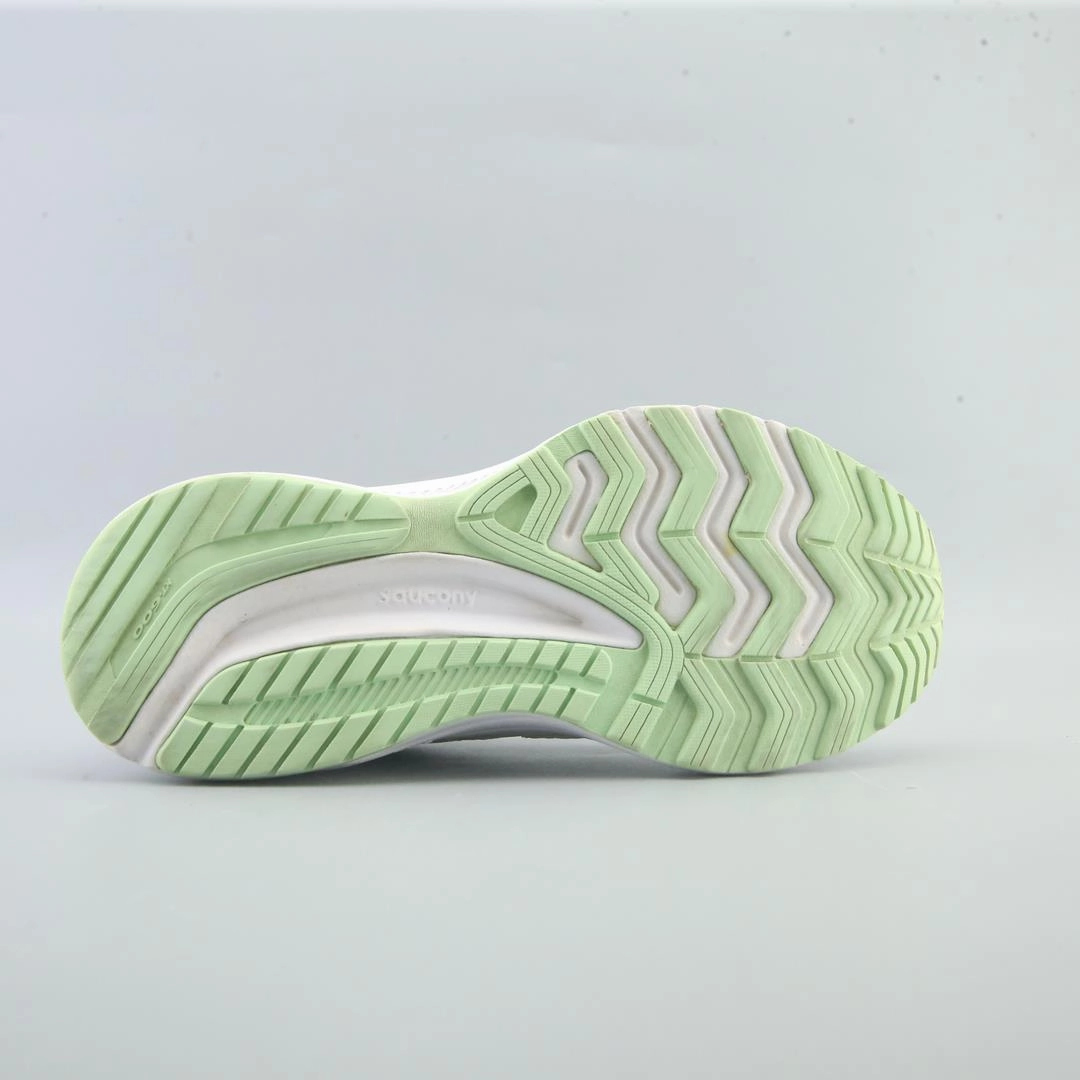SAUCONY  COHESION 14 Saucony casual footwear looks