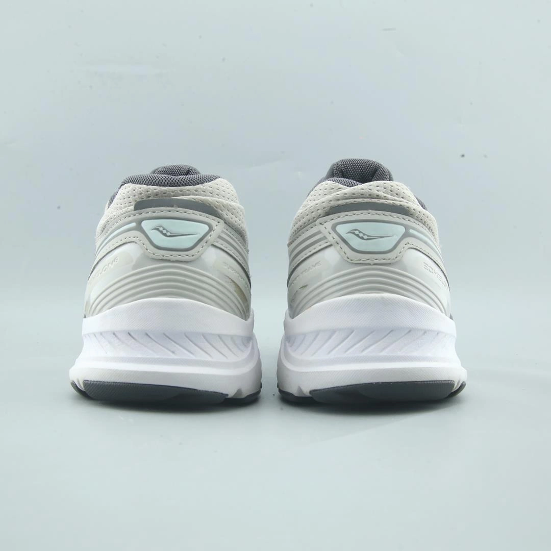 SAUCONY ECHELON 8 Saucony sport shoe imagery