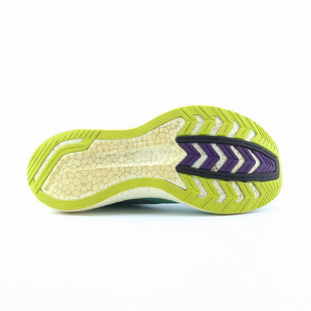 SAUCONY ENDORPHIN SPEED 2 Saucony running shoe close-ups