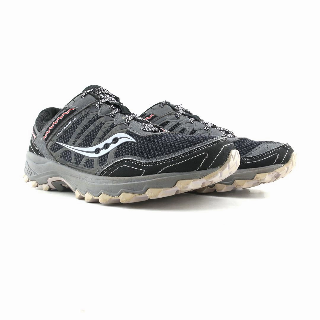 SAUCONY EXCURSION TR16 Saucony casual footwear looks