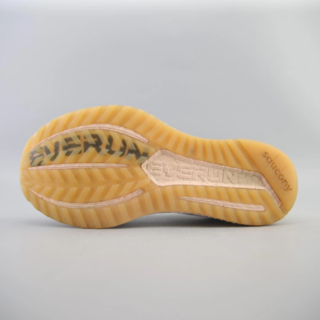 SAUCONY FREEDOM ISO 2 Saucony casual footwear looks