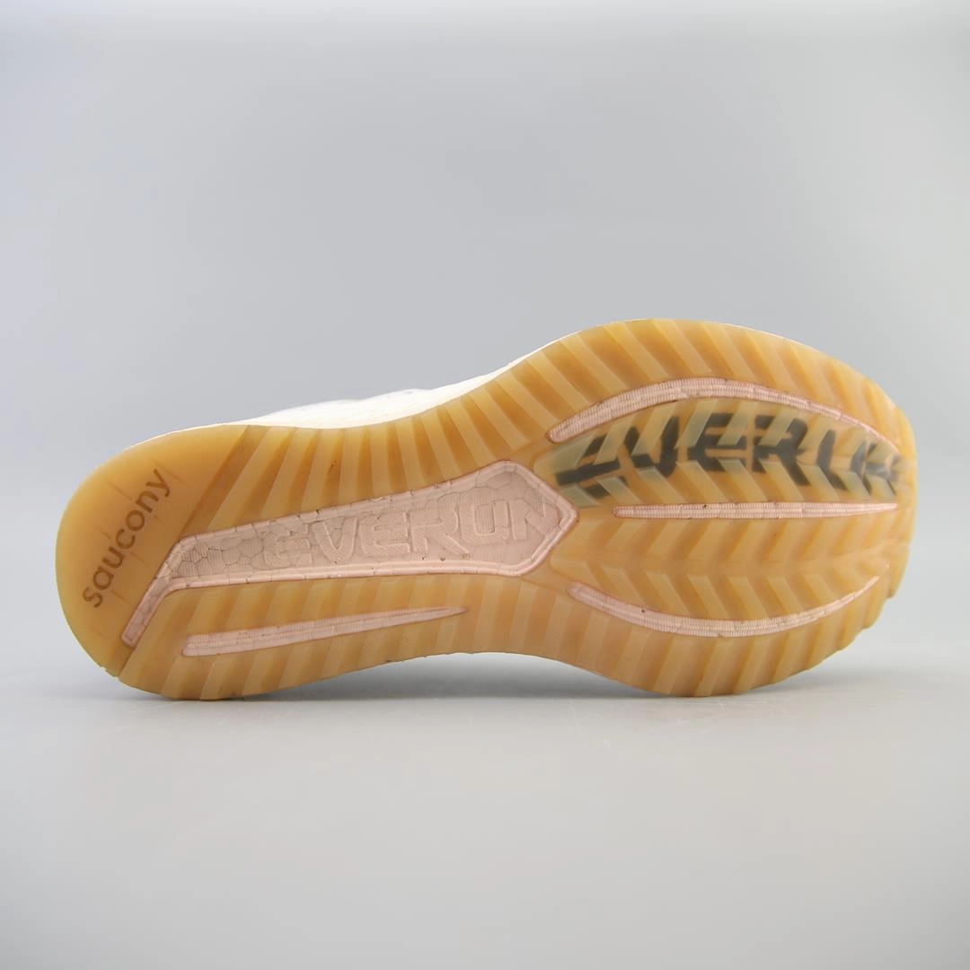 SAUCONY FREEDOM ISO 2 Saucony casual footwear looks