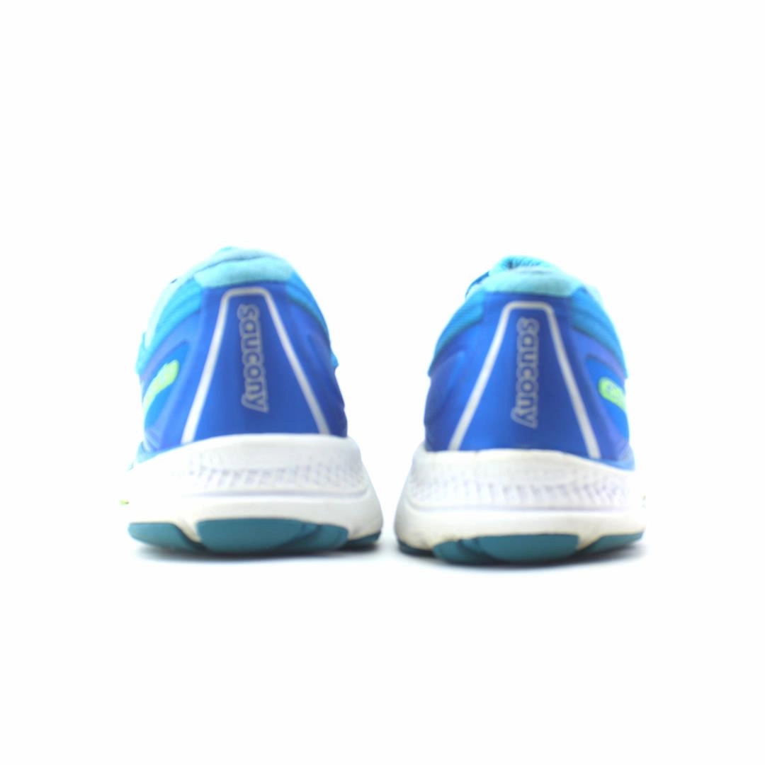 SAUCONY GUIDE 10 Saucony casual footwear looks