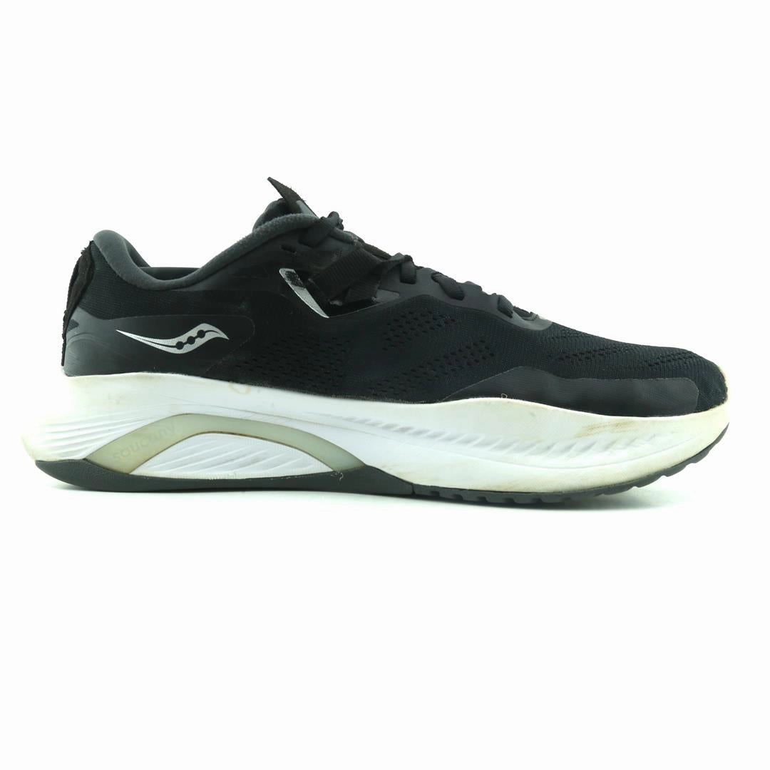 SAUCONY GUIDE 15 Saucony running shoe close-ups