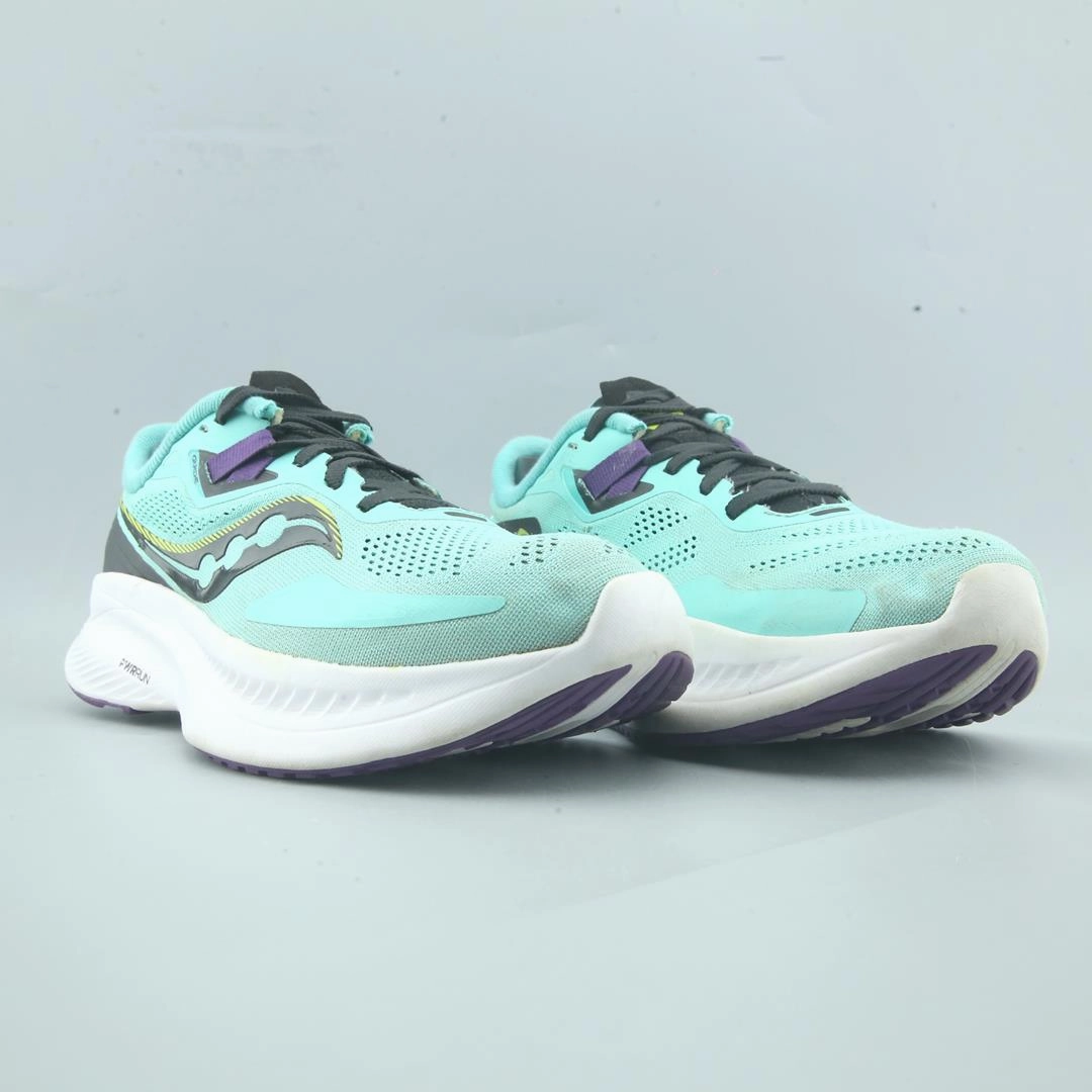SAUCONY GUIDE 15 Saucony sport shoe imagery