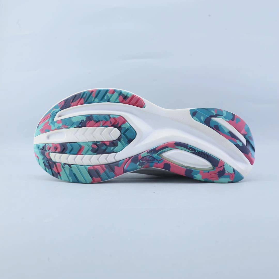 SAUCONY  GUIDE 15 Saucony sport shoe imagery