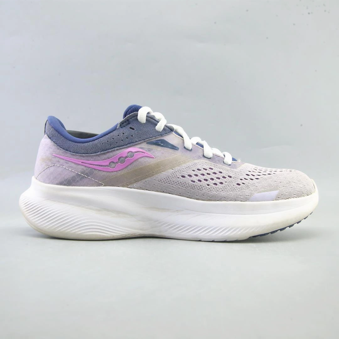SAUCONY GUIDE 16 Saucony running shoe close-ups