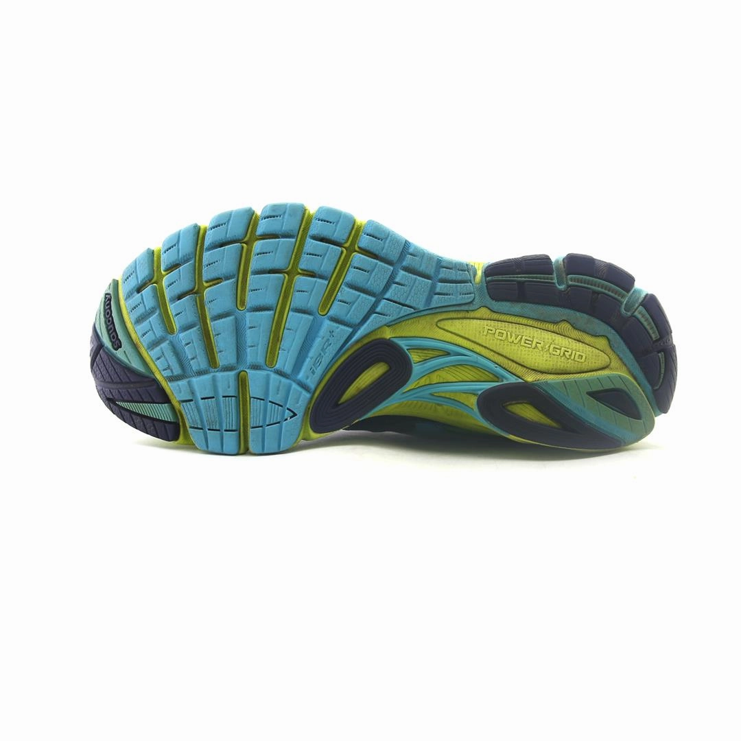 SAUCONY GUIDE 8 Saucony casual footwear looks