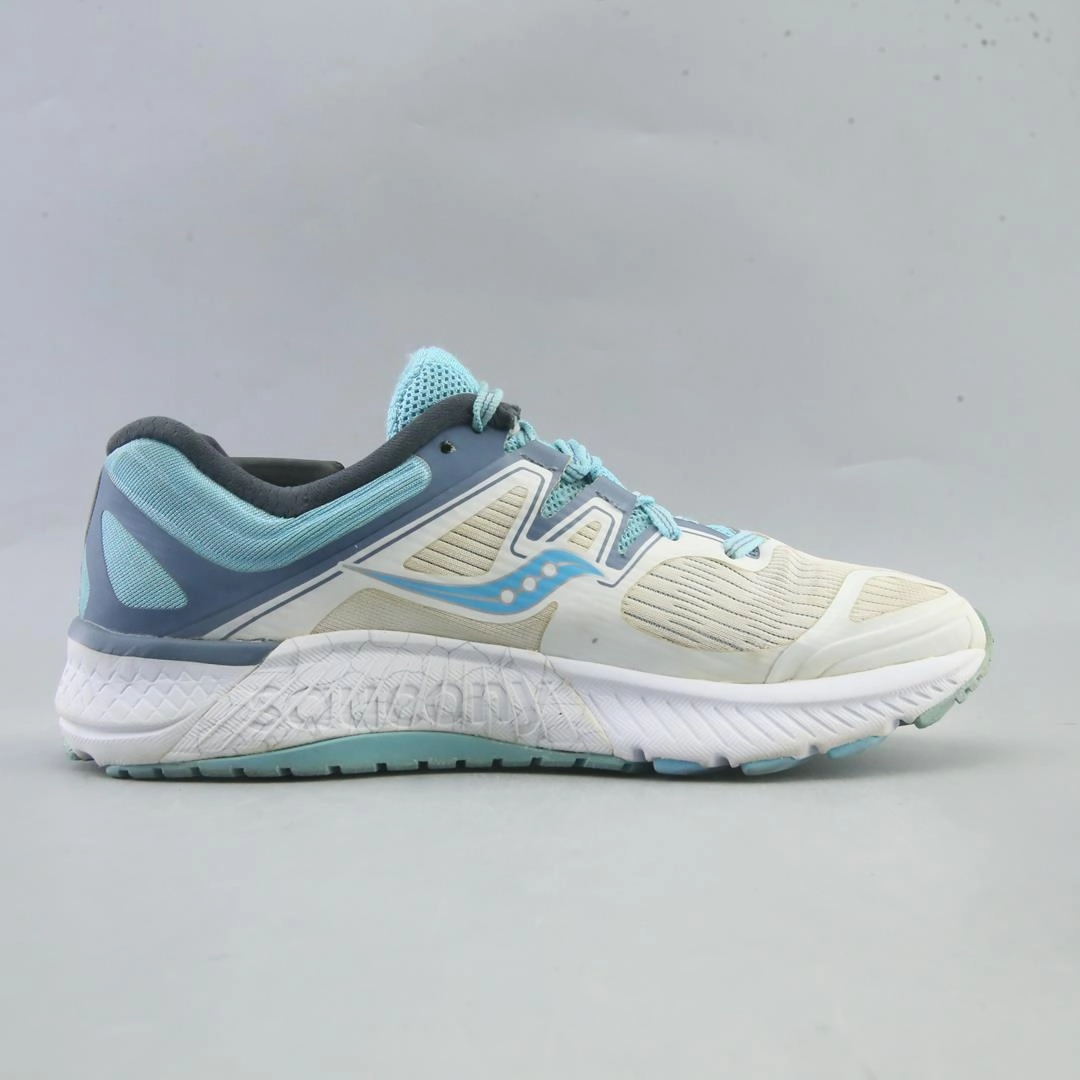 SAUCONY GUIDE ISO Saucony running shoe close-ups
