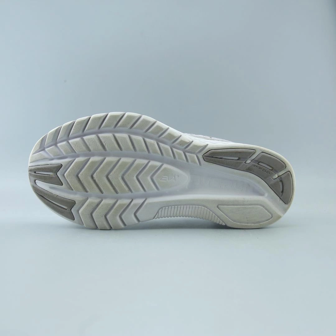 SAUCONY KINVARA 10 Saucony running shoe close-ups