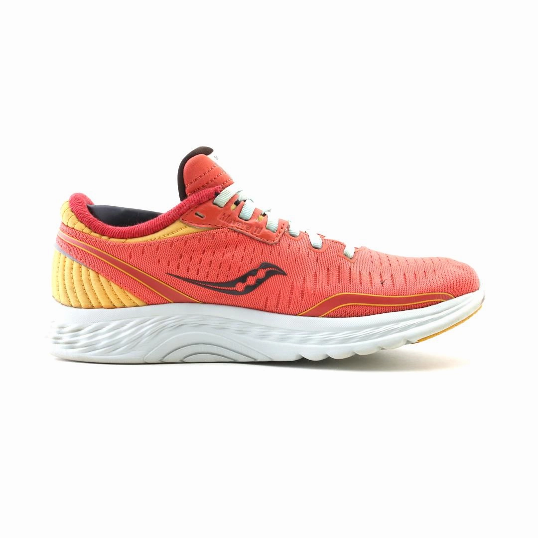 SAUCONY KINVARA 11 Saucony casual footwear looks