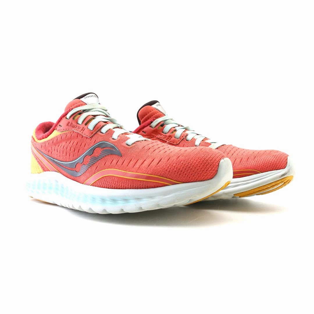 SAUCONY KINVARA 11 Saucony casual footwear looks