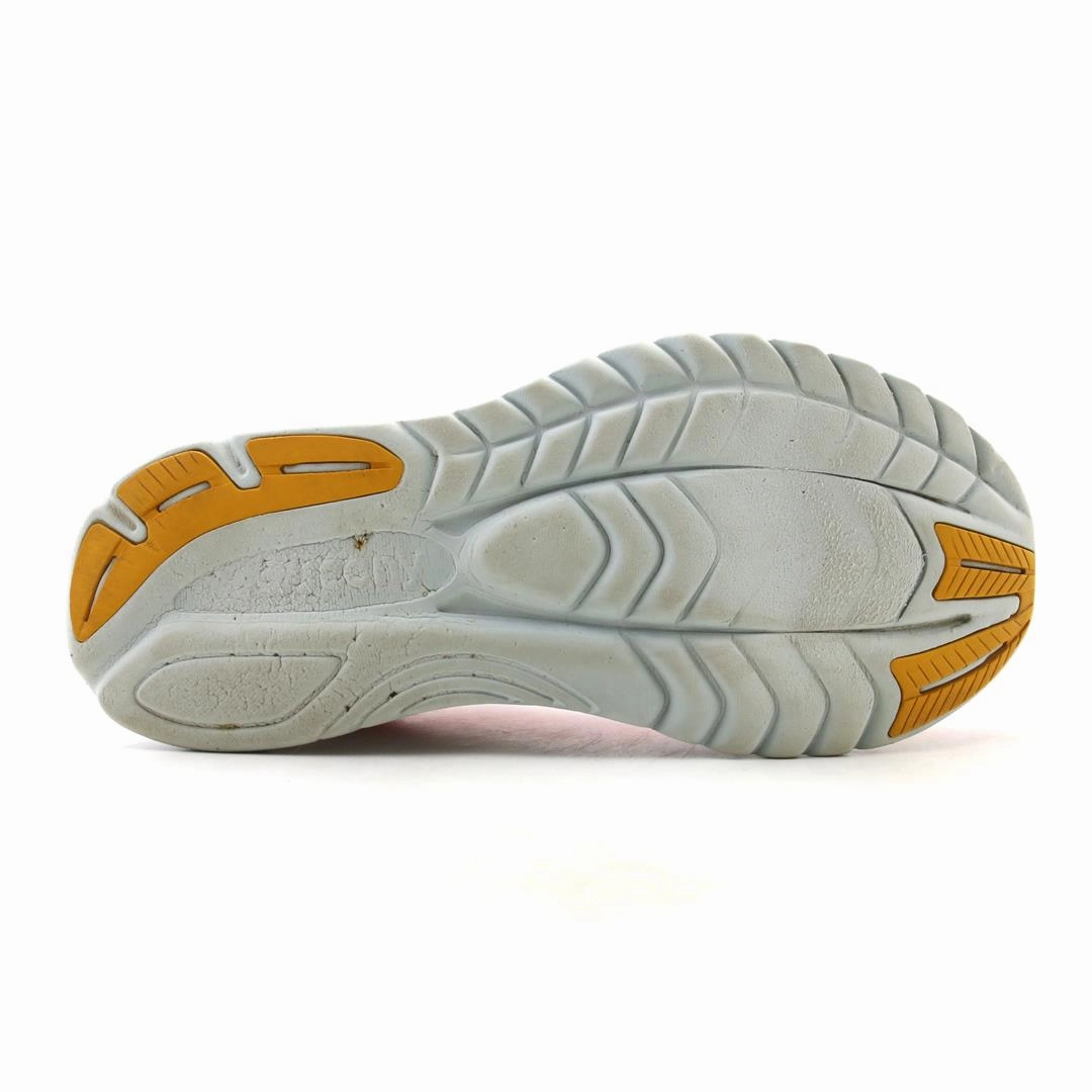SAUCONY KINVARA 11 Saucony casual footwear looks