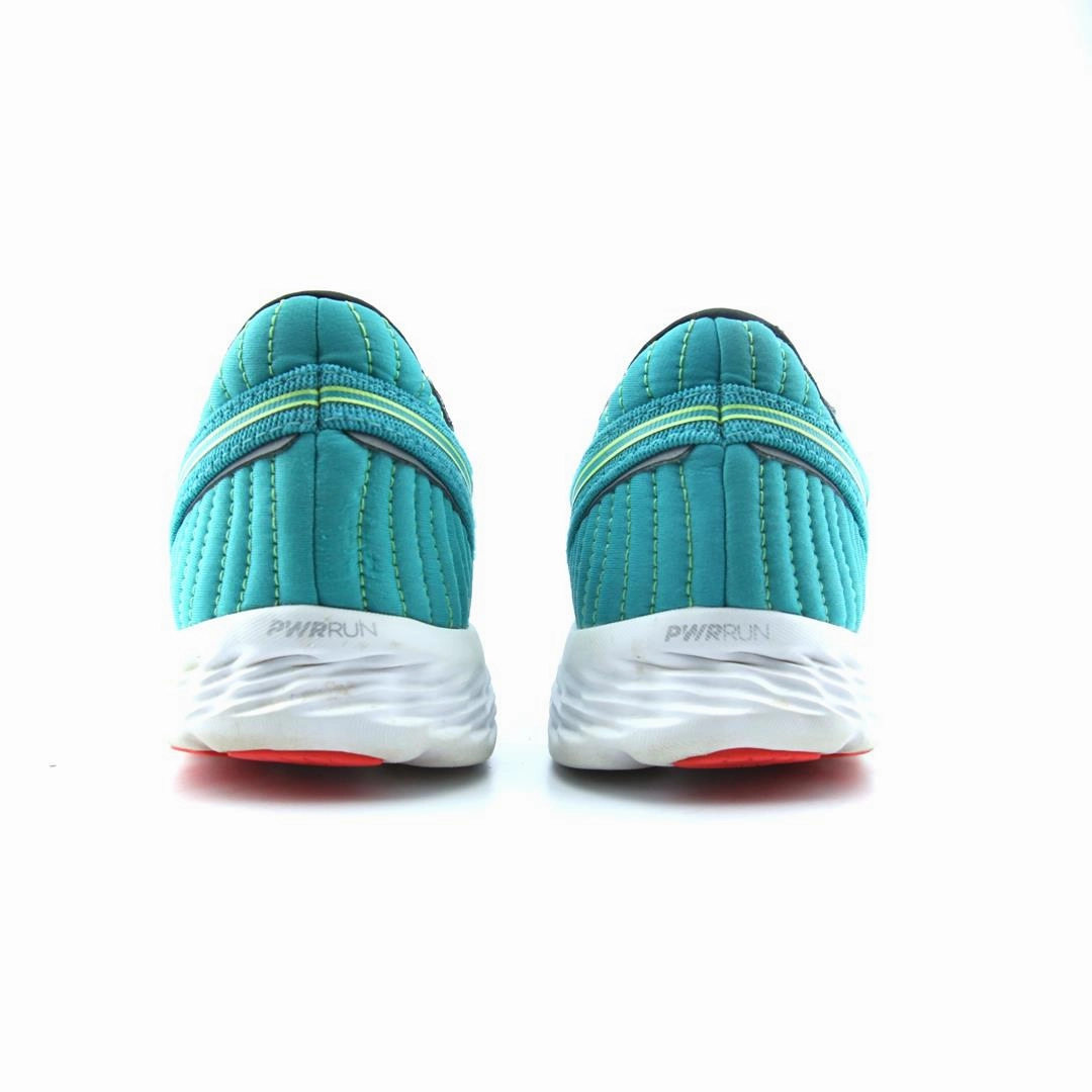 SAUCONY KINVARA 11 Saucony running shoe close-ups