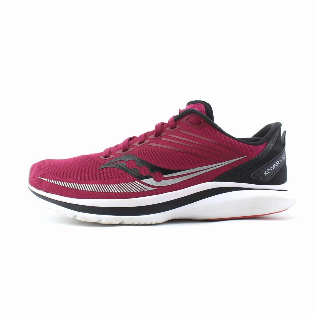 SAUCONY KINVARA 12 Saucony classic running sneaker designs