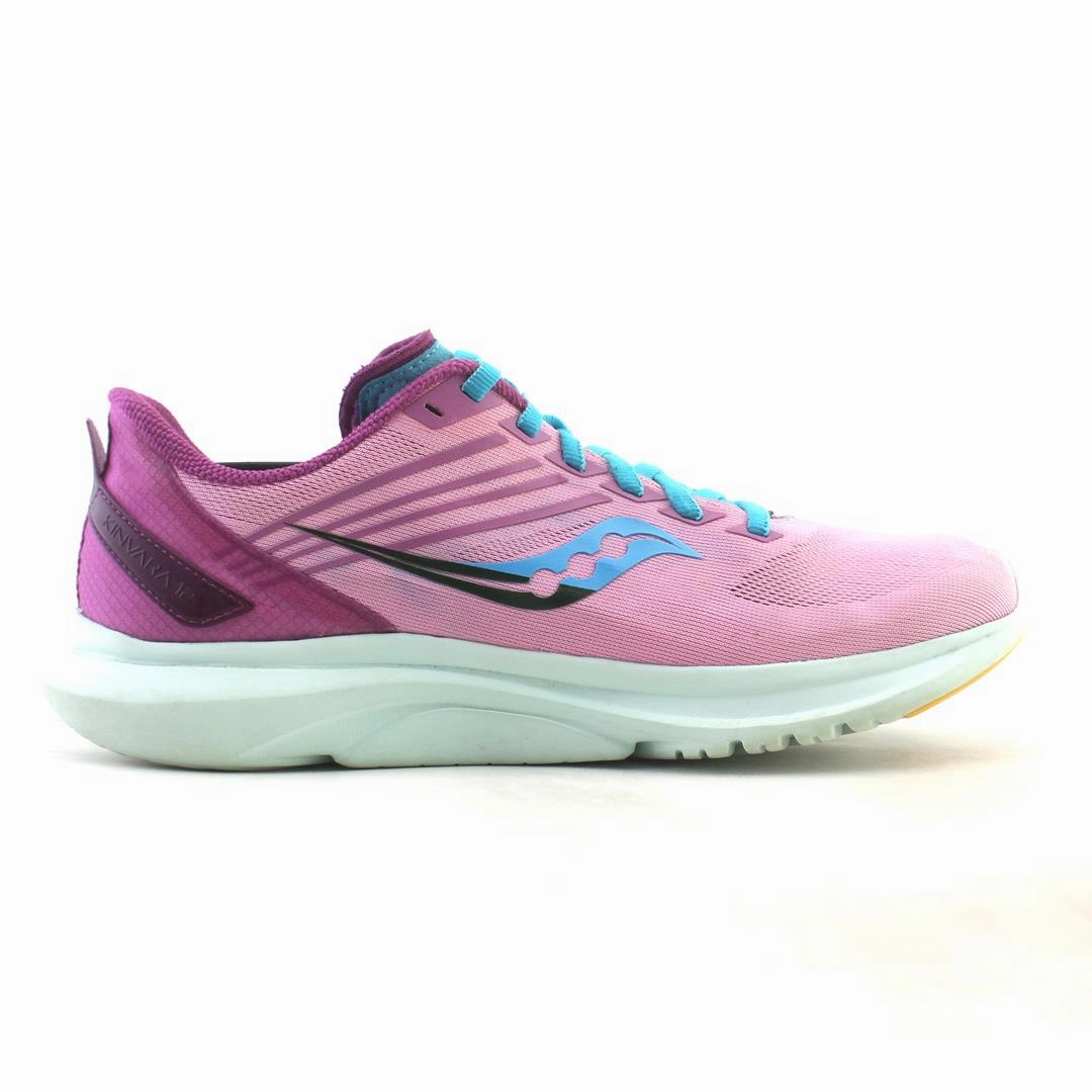 SAUCONY KINVARA 12 Saucony casual footwear looks